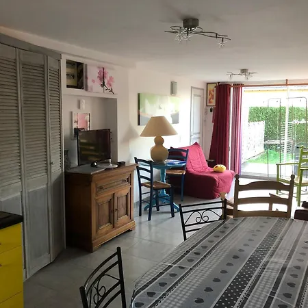 La Cornaline 1 펜션 꺄부흐