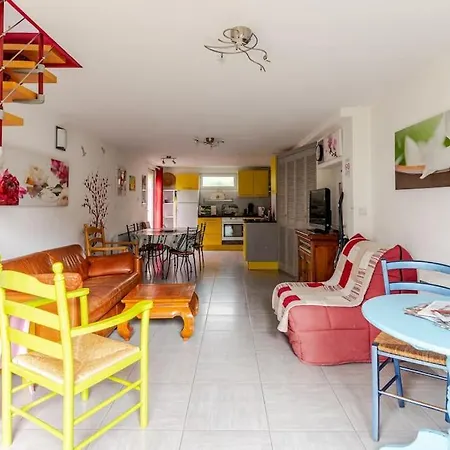 بيت للعطل La Cornaline 1 كابورغ