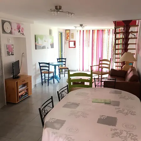 بيت للعطل La Cornaline 1 كابورغ